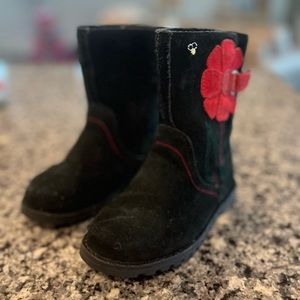 Ugg Toddler Girl size 9